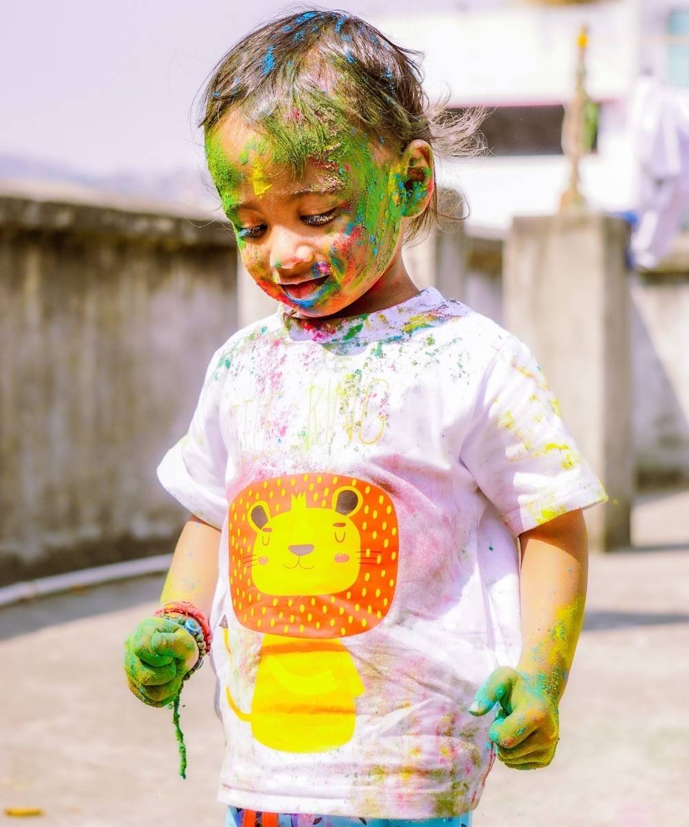 10 Creative Indoor Activities for Toddlers That Take 5 Minutes to Set Up